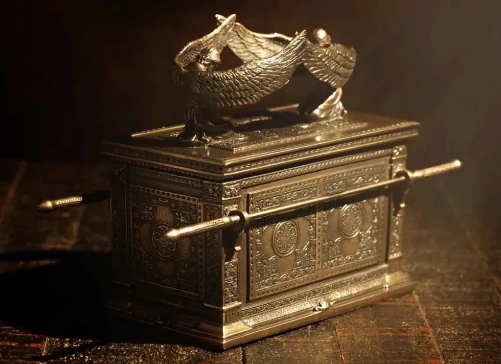 A 3D representation of the ark of the covenant.