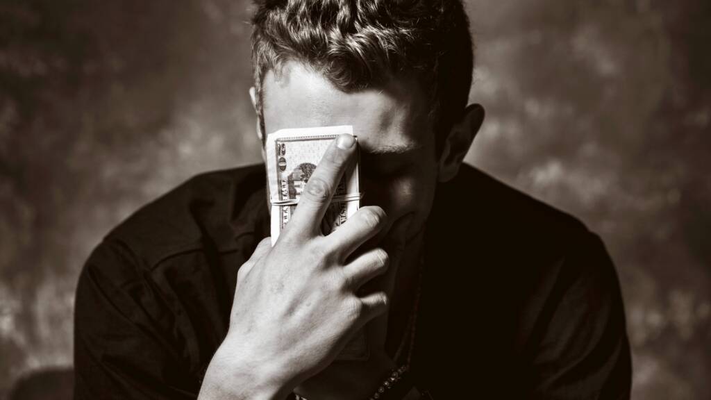worshipping money